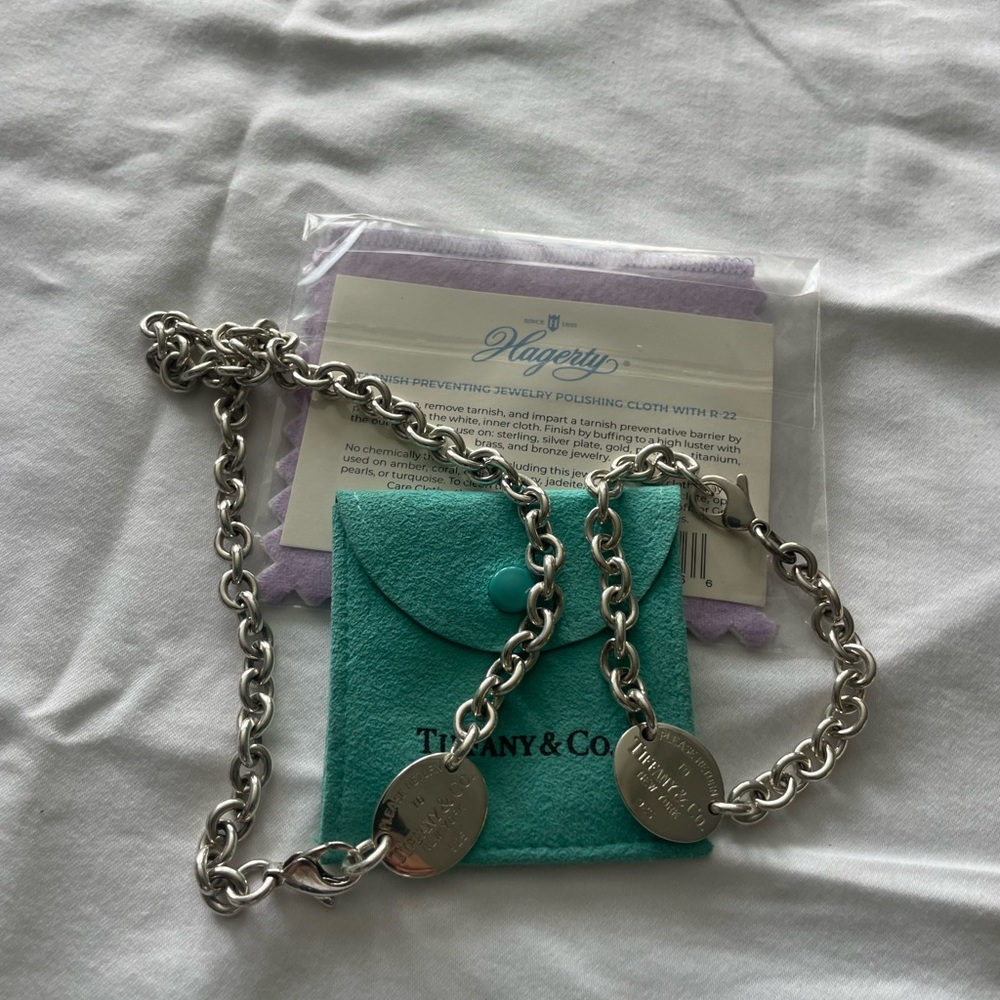 💖✨Please Return to Tiffany & Co.Iconic Design. Silver Bracelet and Necklace set💖 - Picture 3 of 15